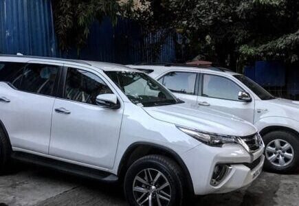 luxury suv 2025