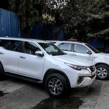 luxury suv 2025